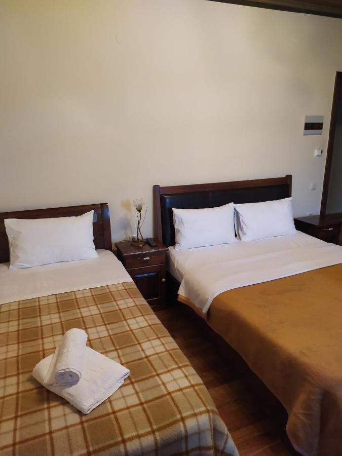 Aggelon Katafygio Hotel Asprangeloi Buitenkant foto